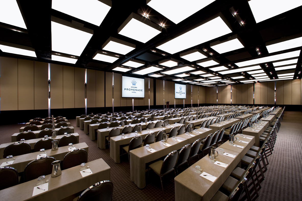 CROWN PROMENADE ROOM